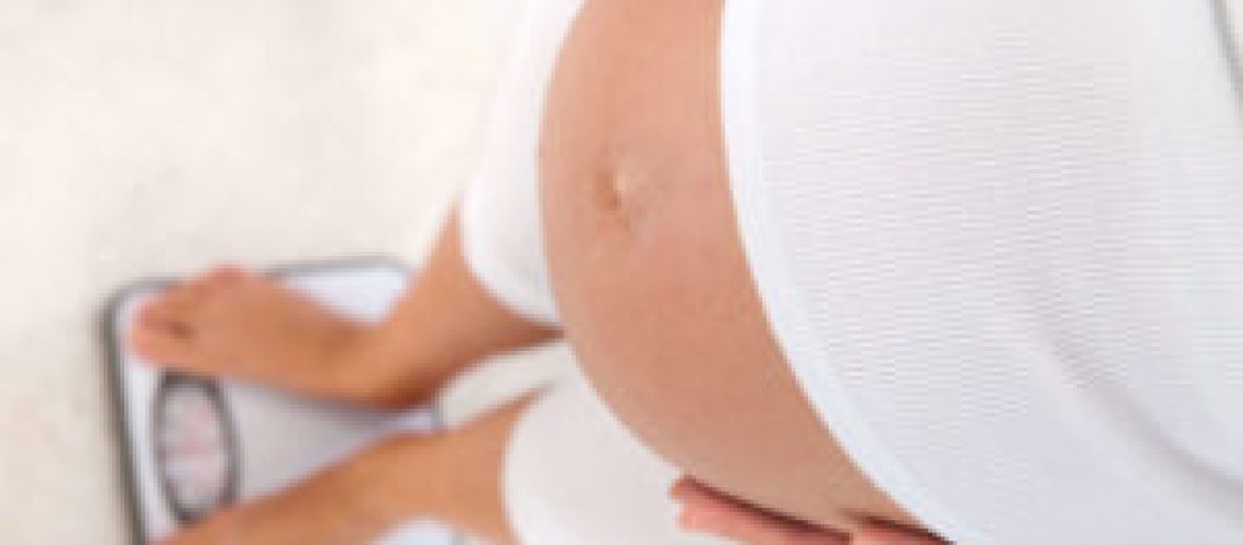 excesso-de-peso-vs-gravidez-entenda-os-ricos1-300x200