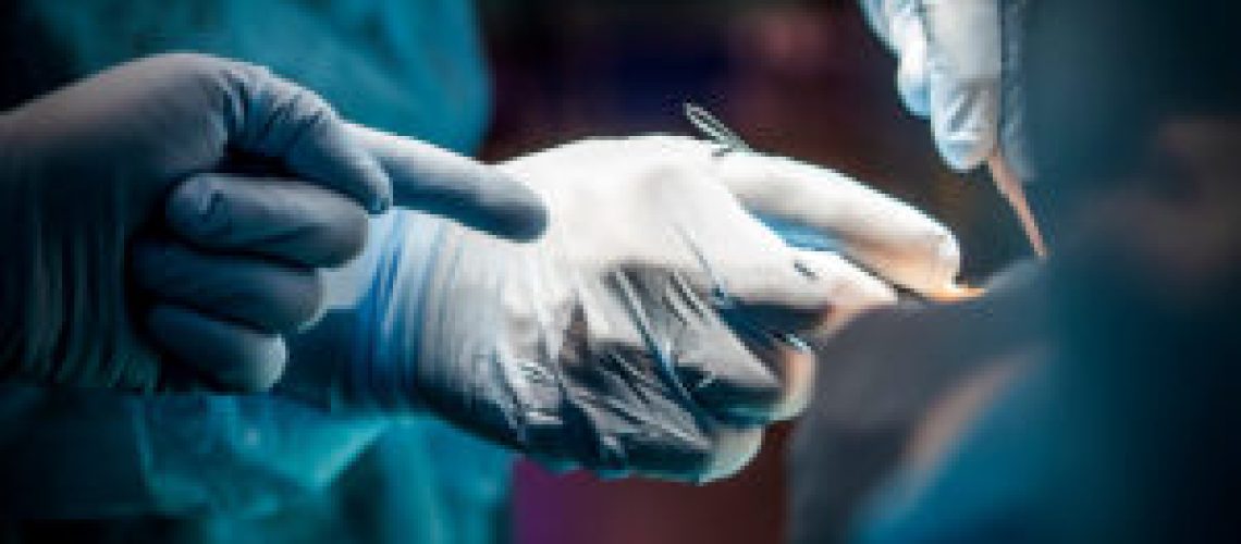 hands of a surgeon